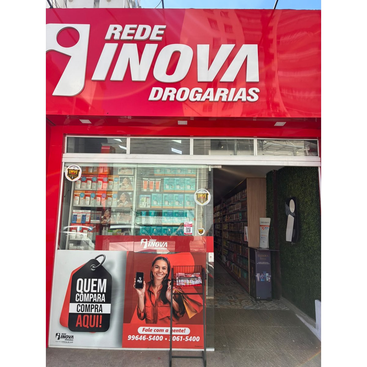 Fachada da Rede Inova Drogarias